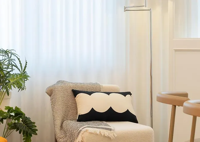 Your Moment Hostel,seoul Apartment *