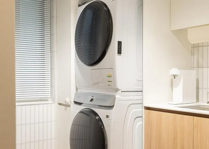Your Moment Hostel,seoul Apartment *